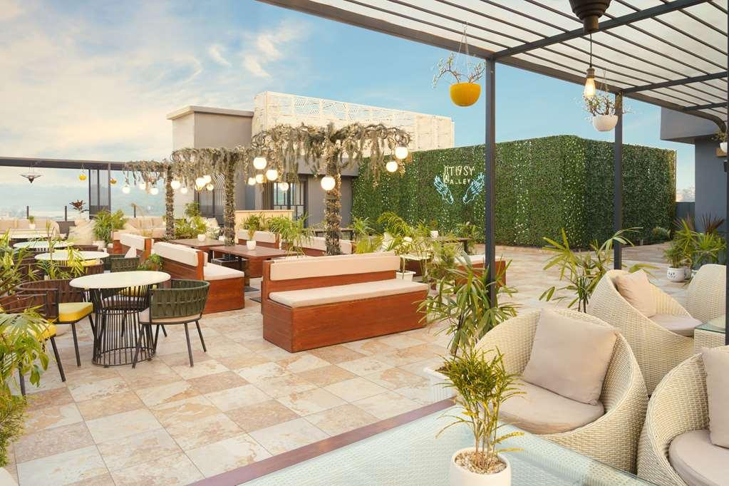 Clarion Hotel Epicure Dehradun Instalações foto