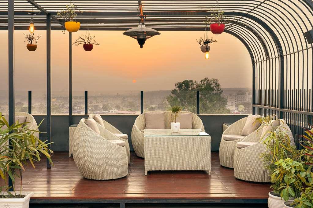 Clarion Hotel Epicure Dehradun Instalações foto